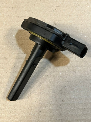 1999-2000 BMW 328i E46 Engine Oil Level Sensor 1433596 12617508003 OEM