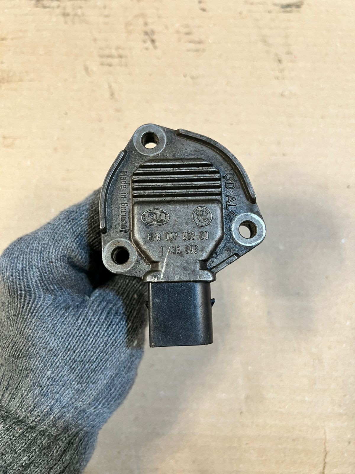 1999-2000 BMW 328i E46 Engine Oil Level Sensor 1433596 12617508003 OEM