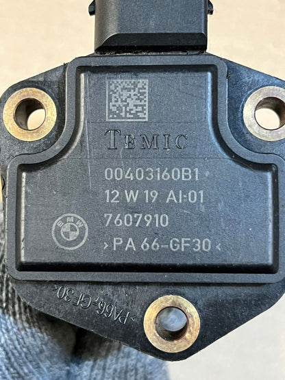 2006-2011 BMW 323i 325i E90 E82 Engine Oil Level Sensor 7607910 OEM