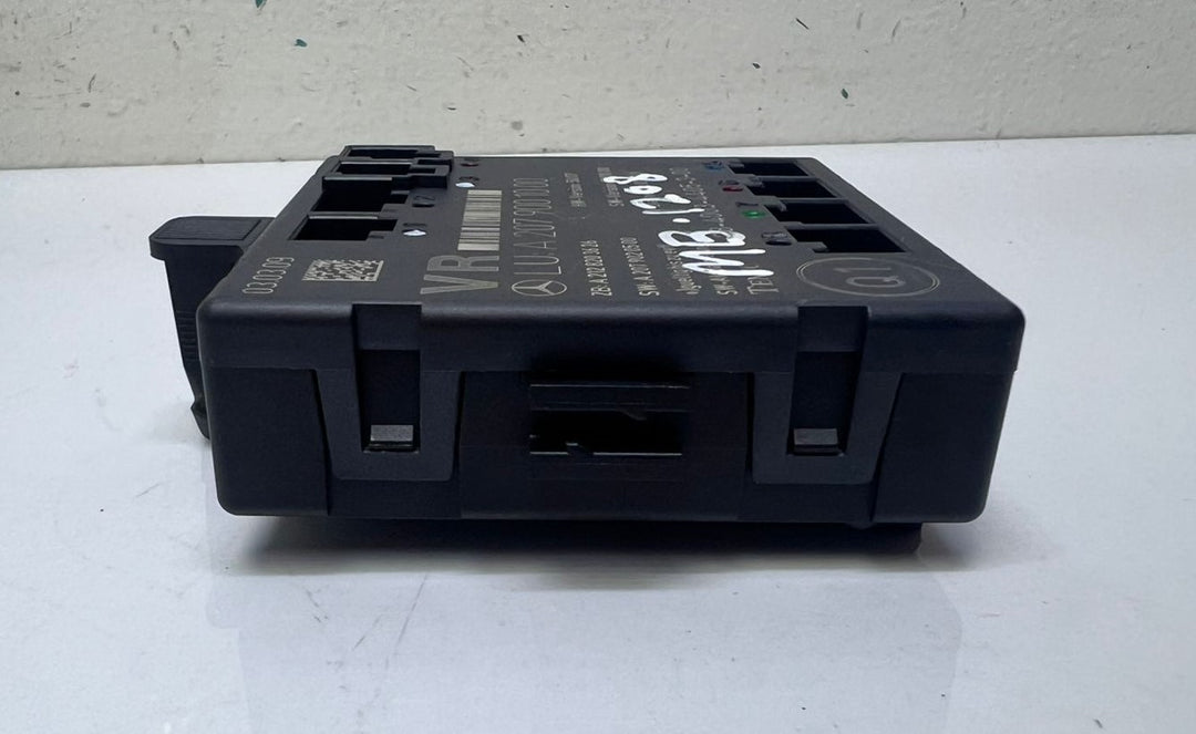 2010-2013 Mercedes-Benz E550 Door Control Module A2079001000 W207 E-Class OEM