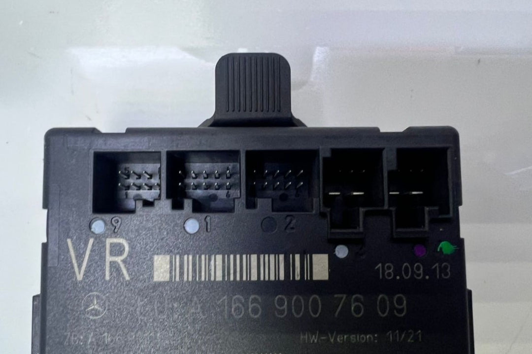 2012-2016 Mercedes-Benz GL550 Door Control Module A1669007609 GL-Class X166 ML-Class ML63 AMG OEM