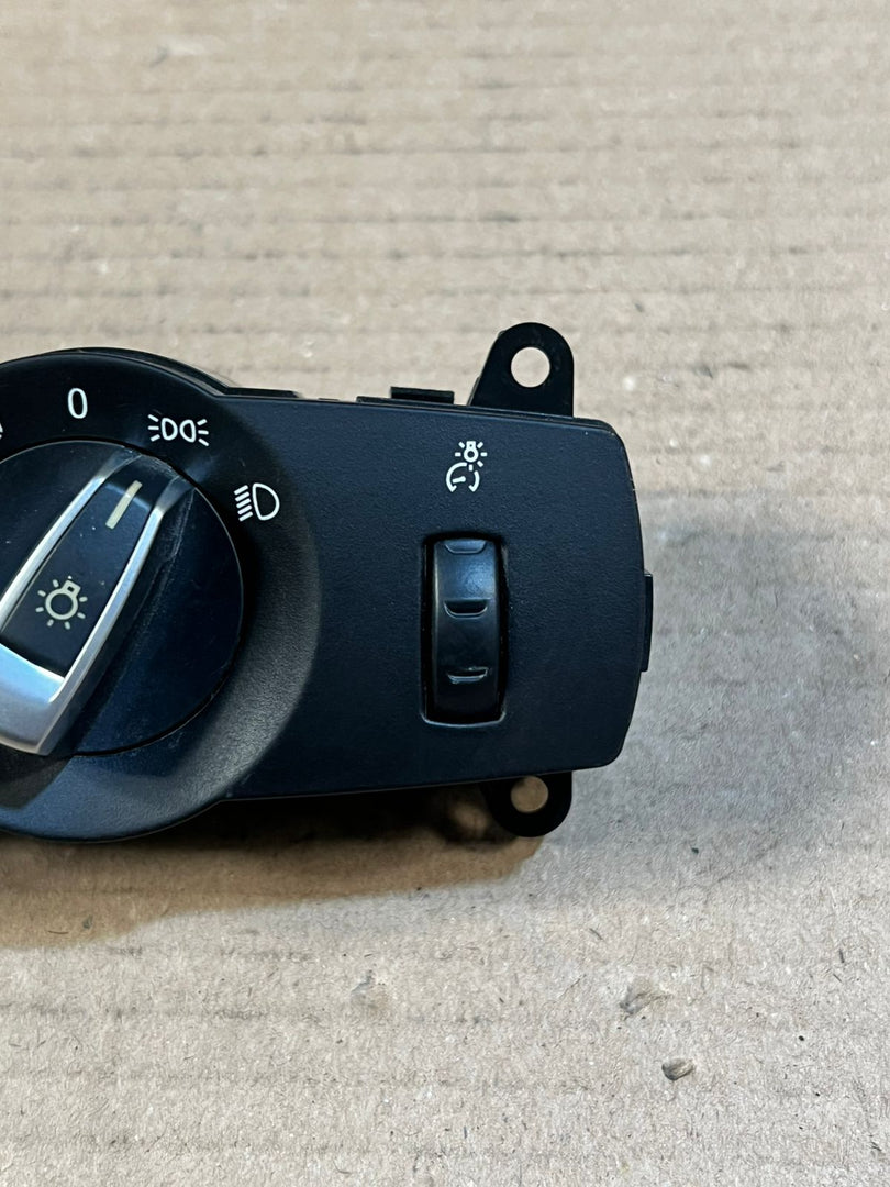 BMW X3 F25 5 Series F10 F11 F07 RHD Headlight Light Switch 9192744 OEM RHD