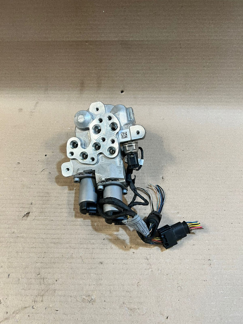BMW 5 7 Series F10 F11 F07 F01 F02 Air Suspension Compressor 10641010 6775258 OEM