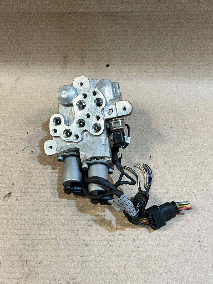 BMW 5 7 Series F10 F11 F07 F01 F02 Air Suspension Compressor 10641010 6775258 OEM