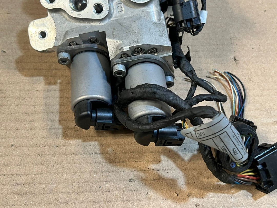 BMW 5 7 Series F10 F11 F07 F01 F02 Air Suspension Compressor 10641010 6775258 OEM