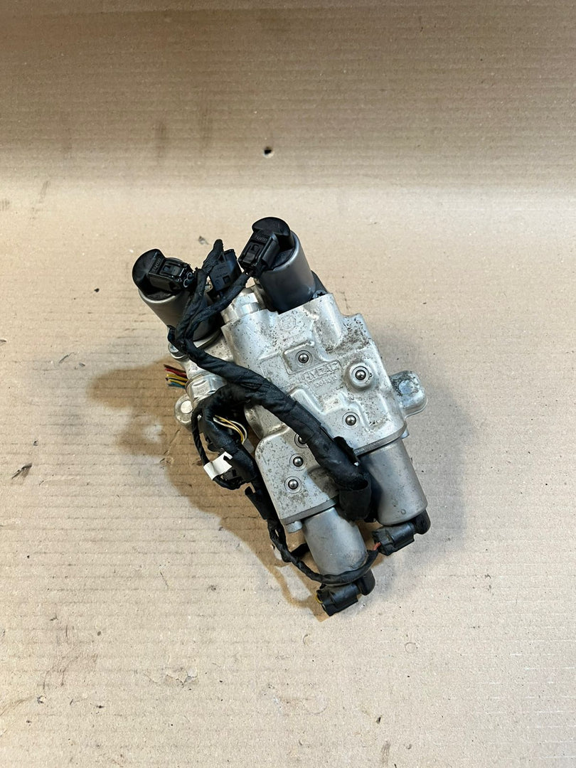 BMW 5 7 Series F10 F11 F07 F01 F02 Air Suspension Compressor 10641010 6775258 OEM