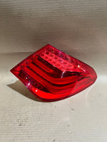Bild in die Galerieansicht laden, BMW 7 Series F01 F02 F03 F04 Right Rear Tail Light Lamp 7182198 OEM