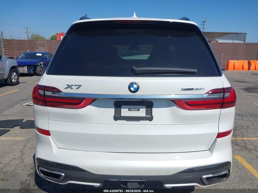BMW X7 G07 X7 xDrive50i N63M 26.03.2019 Paintwork: A96 Upholstery: VATQ