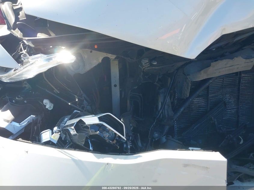 BMW X7 G07 X7 xDrive50i N63M 26.03.2019 Paintwork: A96 Upholstery: VATQ