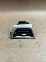 Bild in die Galerieansicht laden, BMW 3 Series F30 F31 F35 328i Dashboard Fresh Air Vent Grille 9231995 OEM