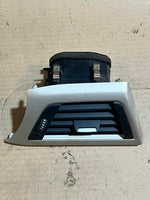 Bild in die Galerieansicht laden, BMW 3 Series F30 F31 F35 328i Dashboard Fresh Air Vent Grille 9231995 OEM