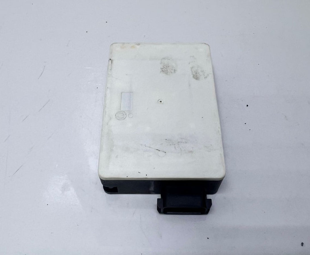 2010-2013 Mercedes-Benz Radar Sensor A0009050010 W204 W212 W221 OEM