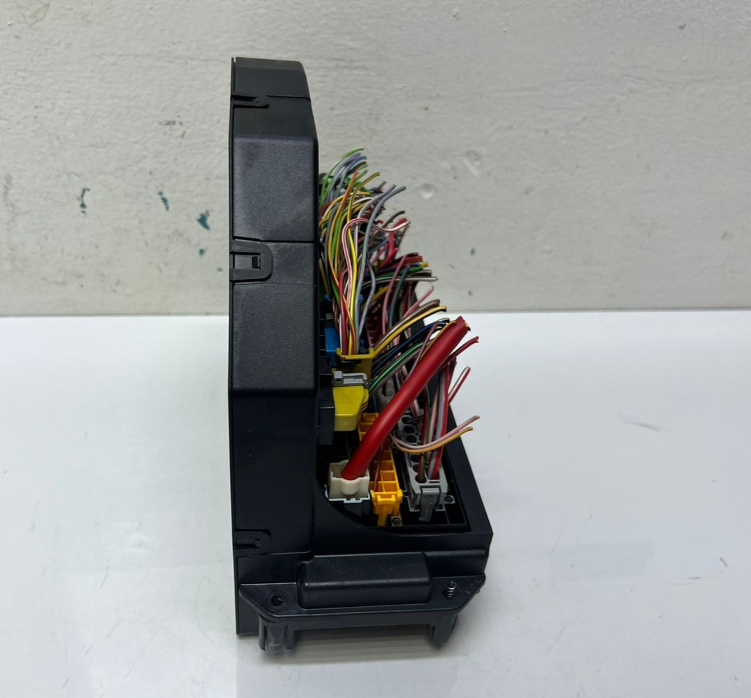 2008-2014 Mercedes-Benz C300 Front SAM Relay Fuse Box A2045450269 W204 C-Class OEM
