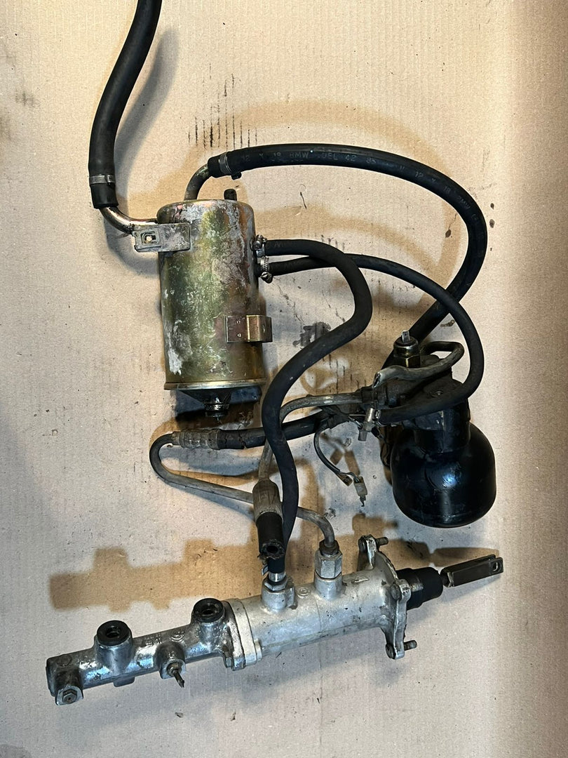 BMW 5 Series E34 530i 540i Brake Master Cylinder Used Genuine OEM