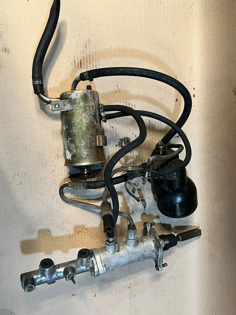 BMW 5 Series E34 530i 540i Brake Master Cylinder Used Genuine OEM
