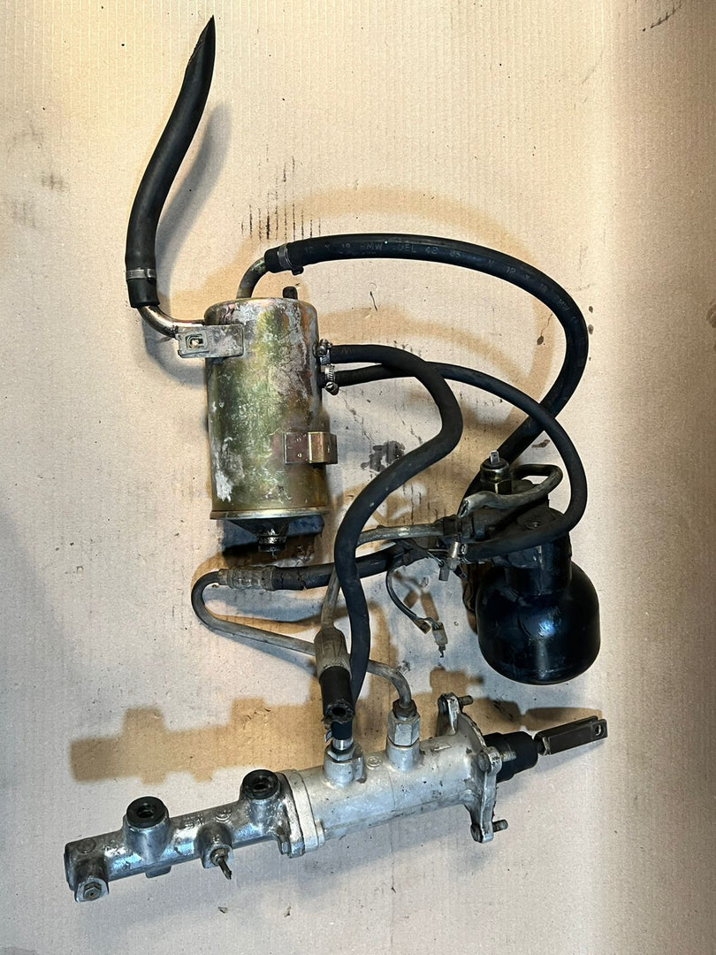 BMW 5 Series E34 530i 540i Brake Master Cylinder Used Genuine OEM