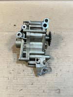 Bild in die Galerieansicht laden, BMW X3 F25 5 Series F10 F11 X6 E71 Engine Oil Pump S910599 7573747 OEM