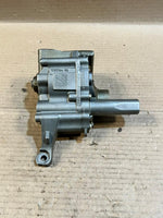 Load image into Gallery viewer, BMW 328i 525i 525xi E90 E91 E92 E93 E60 N52 Engine Oil Pump 7545939 OEM