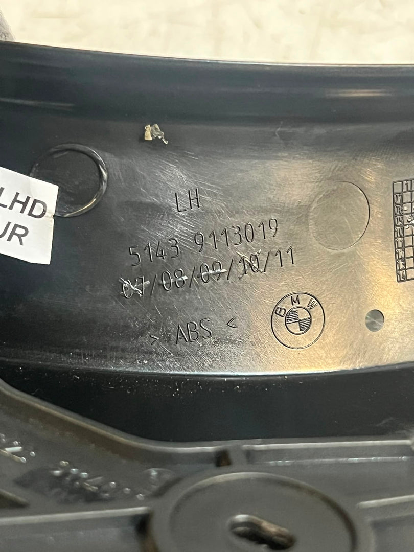 BMW 5 Series F10 F11 F07 528i 535i 550i Hood Release Handle 9114002 OEM