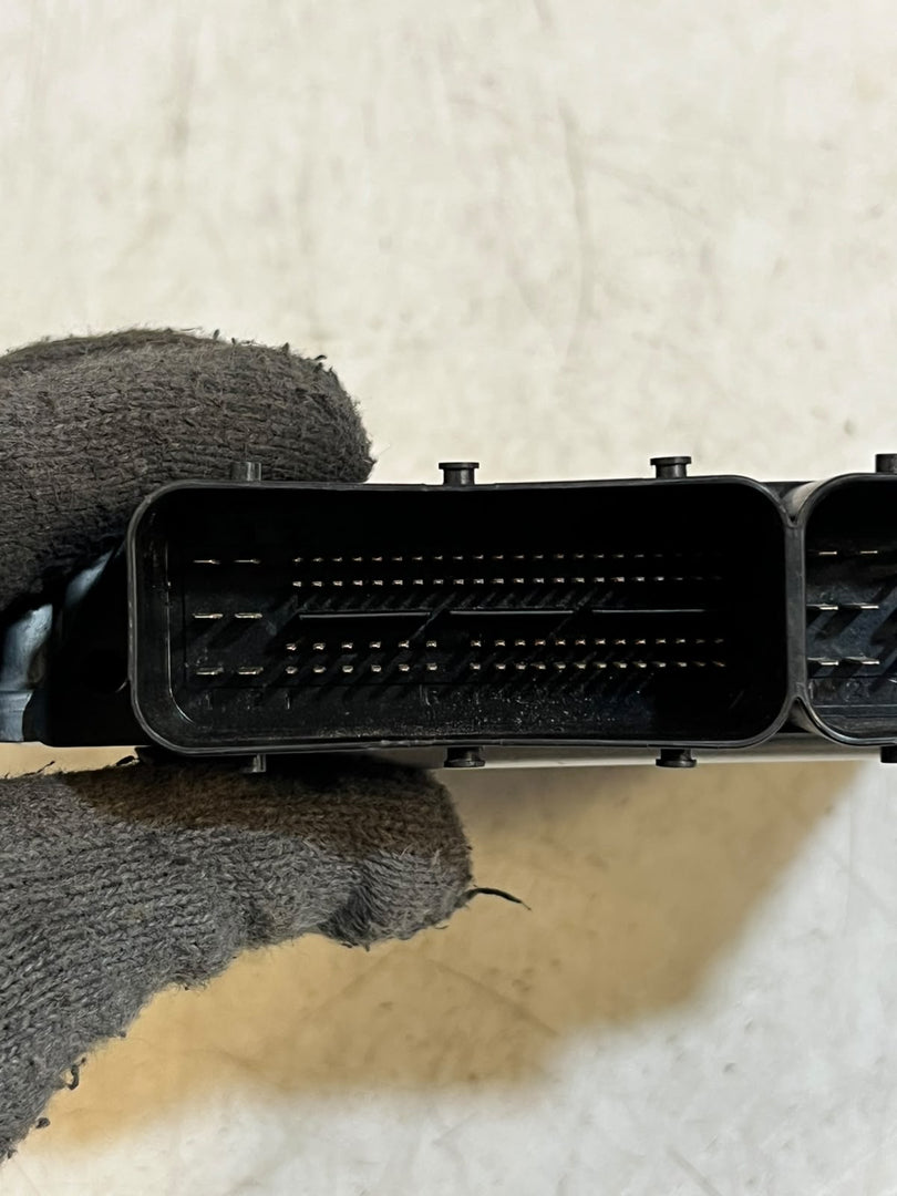 BMW X1 E84 2.0 N20 Engine Control Unit ECU DME 7621076 Bosch 0261S07020 OEM
