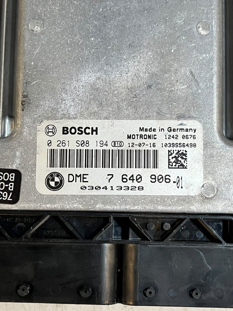 BMW X1 E84 E87 E90 N46N Engine Control Unit ECU DME 7640906 OEM