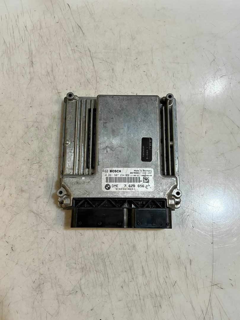BMW X1 E84 E81 E87 E90 E91 N46N Engine Control Unit ECU DME 7628656 Bosch OEM