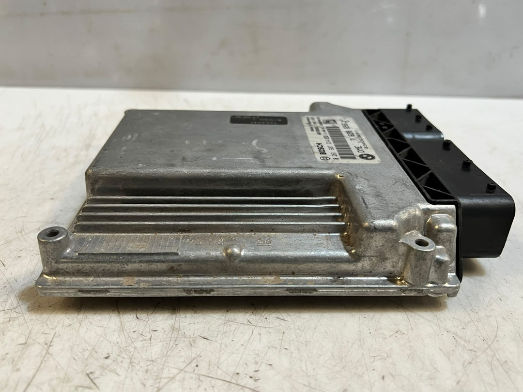 BMW X1 E84 E81 E87 E90 E91 N46N Engine Control Unit ECU DME 7628656 Bosch OEM