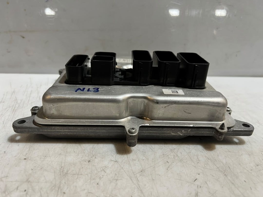 BMW 1 3 Series F20 F21 F30 F31 N13 Engine Control Unit ECU DME 8610484 Bosch OEM
