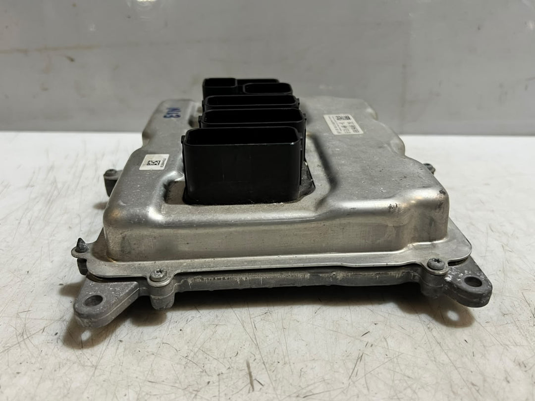 BMW 1 3 Series F20 F21 F30 F31 N13 Engine Control Unit ECU DME 8610484 Bosch OEM
