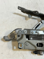 Bild in die Galerieansicht laden, BMW 5 Series F10 F11 F18 Front Left Hood Bonnet Hinge 7201275 51237201275 OEM
