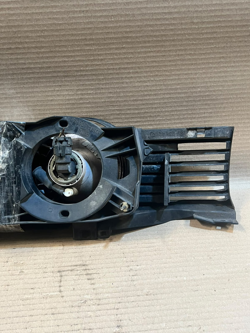 1989 BMW 735i E32 M30 USA Twin Headlight Headlamp Turn Signal Grille Assembly OEM