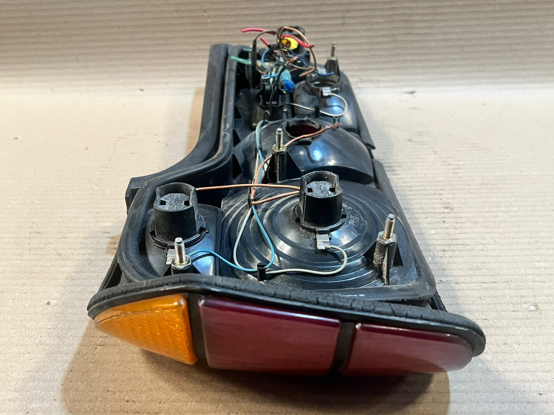 1989 BMW 735i E32 M30 USA RIGHT Rear Tail Light Back Lamp Assembly OEM