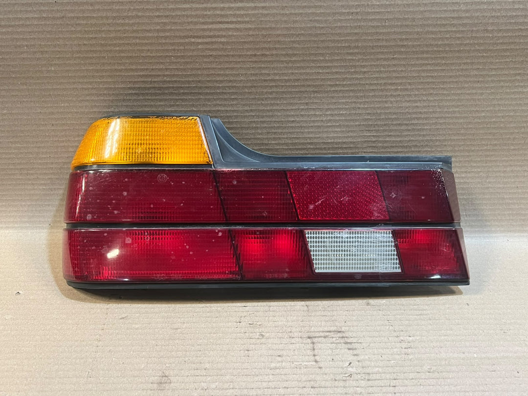 1989 BMW 735i E32 M30 USA LEFT Rear Tail Light Back Lamp Assembly OEM
