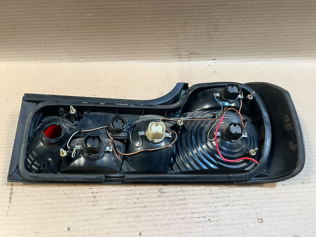 1989 BMW 735i E32 M30 USA LEFT Rear Tail Light Back Lamp Assembly OEM