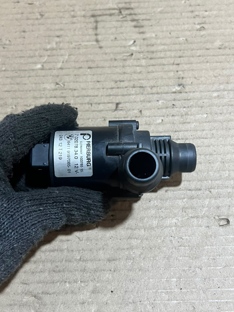 BMW X5 E70 F15 X6 E71 F16 Auxiliary Water Coolant Pump 9197085 OEM