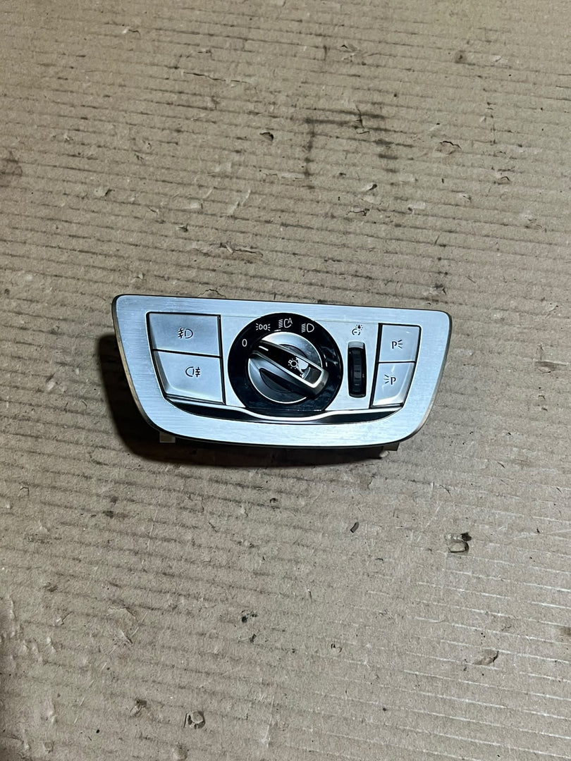 BMW 7 Series G11 G12 Headlight Light Control Switch Unit 9388939 61319472978 OEM