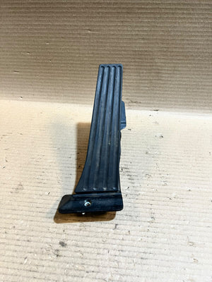 BMW F20 F21 F30 F15 F16 F25 Accelerator Gas Pedal Module 6853175 OEM