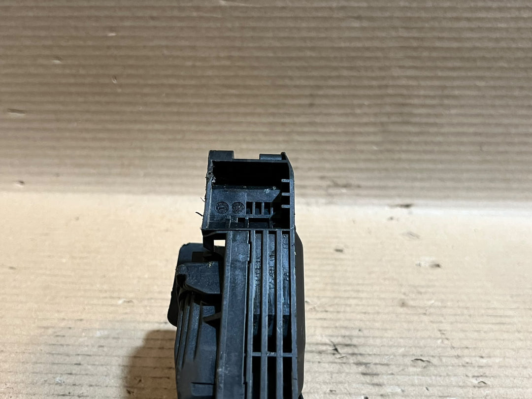 BMW F20 F21 F30 F15 F16 F25 Accelerator Gas Pedal Module 6853175 OEM