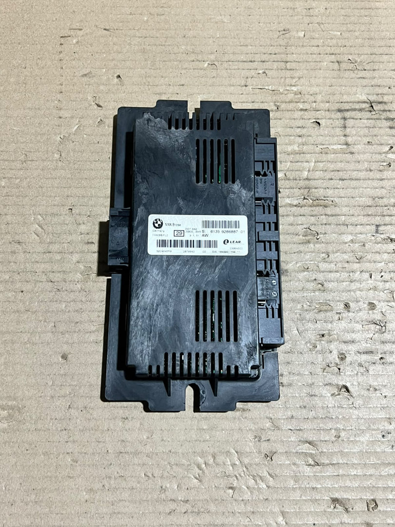 BMW X1 E84 E90 E91 E92 E93 FRM3 Footwell Light Control Module 9286887 OEM