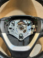 Bild in die Galerieansicht laden, BMW X5 E70 X3 F25 M Sport Leather Steering Wheel 2406058 OEM