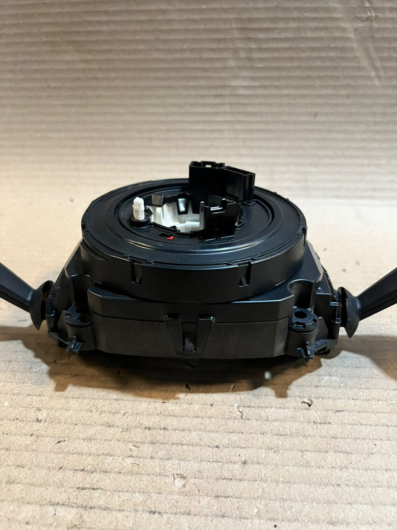 BMW F30 F31 F35 F32 F33 F36 Wiper Turn Signal Steering Column Switch 9253746 OEM