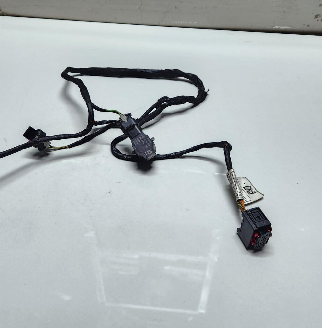 21 BMW M5 Rear Bumper Parking Sensor Wiring Harness 5A0A1D3 5 Series G30 G31 OEM