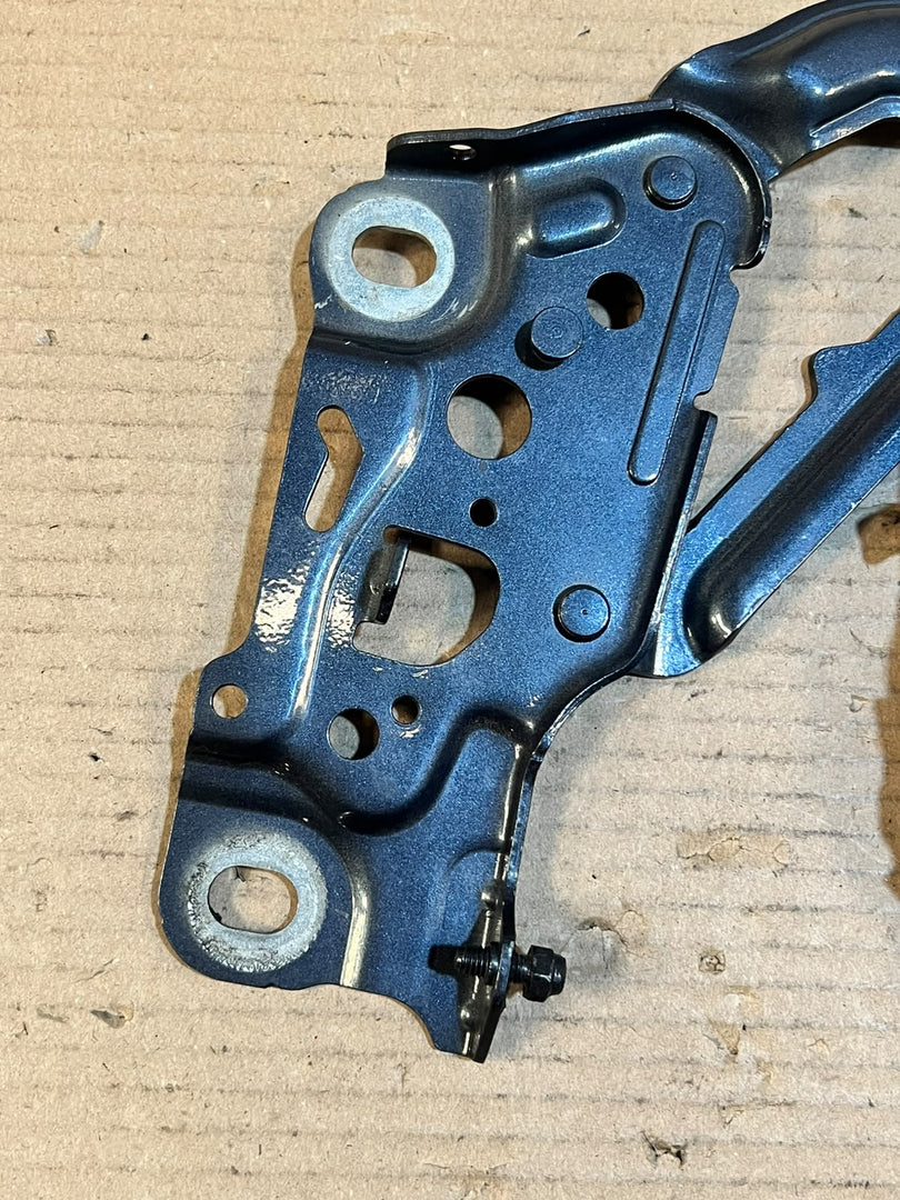 2017-2023 BMW 5 Series G30 G31 7 Series G11 G12 Front Left Hood Bonnet Hinge 7347407 OEM