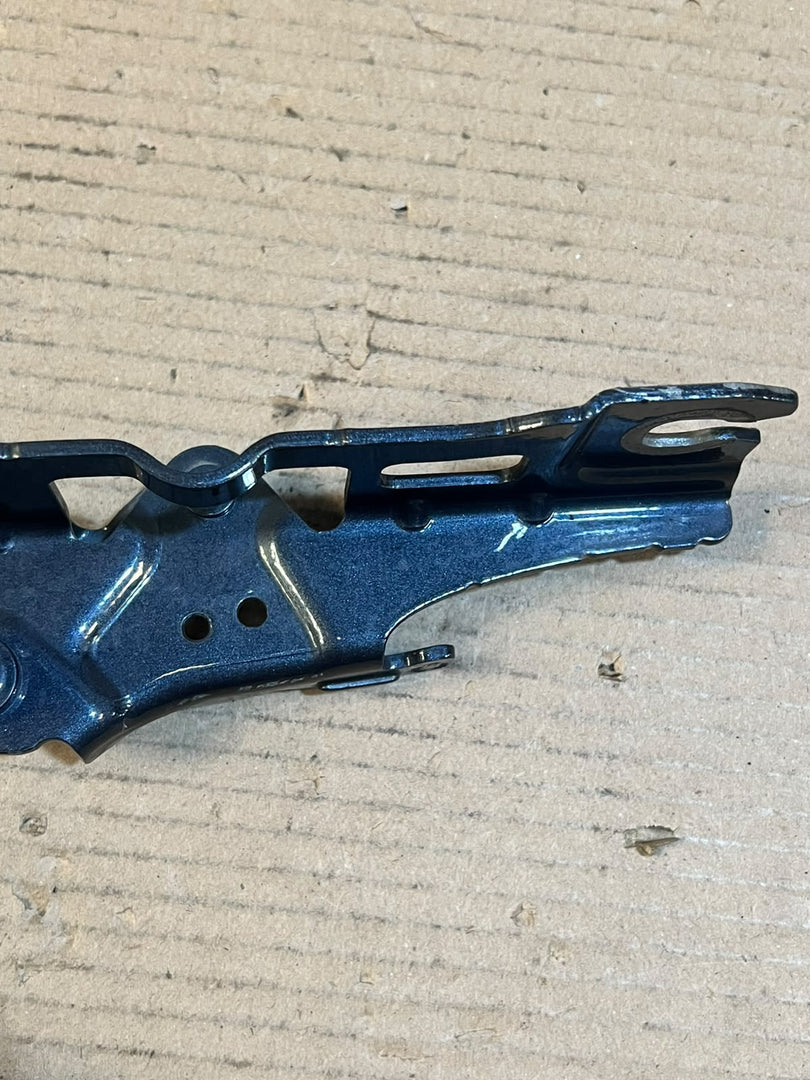 2017-2023 BMW 5 Series G30 G31 7 Series G11 G12 Front Left Hood Bonnet Hinge 7347407 OEM