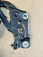 Bild in die Galerieansicht laden, 2016-2020 BMW 7 Series G11 G12 740i 750i Front Right Hood Bonnet Hinge 7347408 OEM