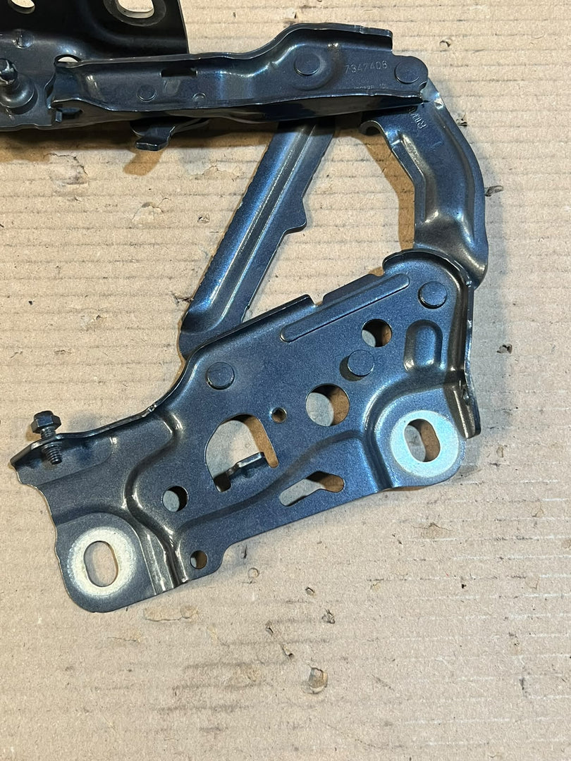 2016-2020 BMW 7 Series G11 G12 740i 750i Front Right Hood Bonnet Hinge 7347408 OEM