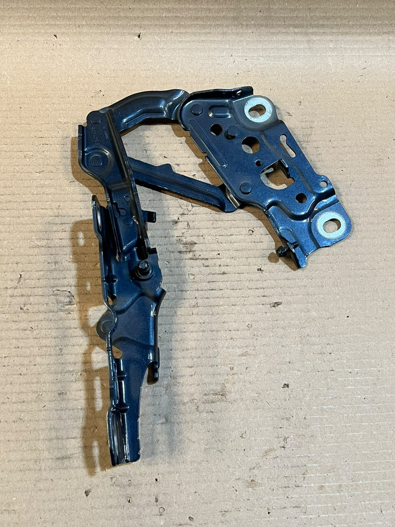 2016-2020 BMW 7 Series G11 G12 740i 750i Front Right Hood Bonnet Hinge 7347408 OEM
