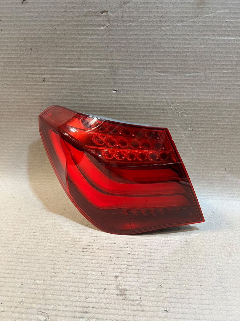 BMW 7 Series F01 F02 LCI Rear Left Outer LED Tail Stop Light 7300267 OEM ECE