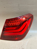 Load image into Gallery viewer, BMW 7 Series F01 F02 F03 F04 LCI Rear Right LED Tail Stop Light 7300268 OEM ECE