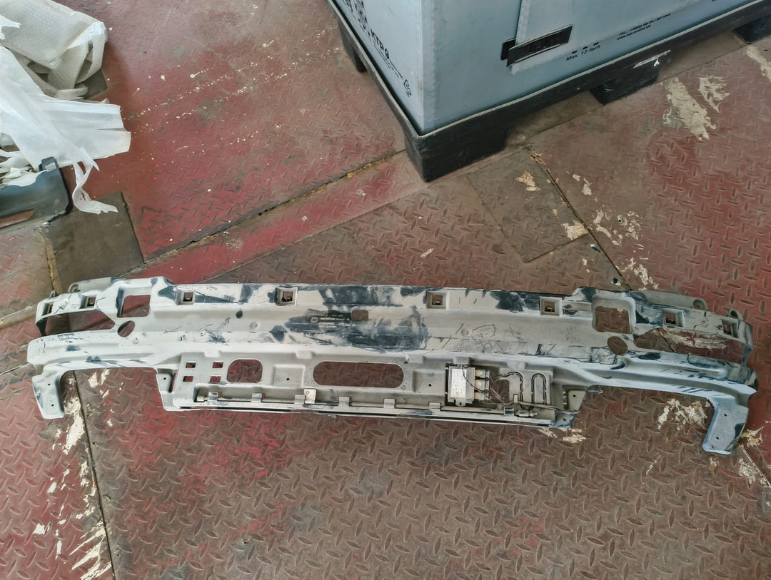 BMW 7 F01 F02 LCI Adapter Rear Bumper Carrier Bracket 7301226
